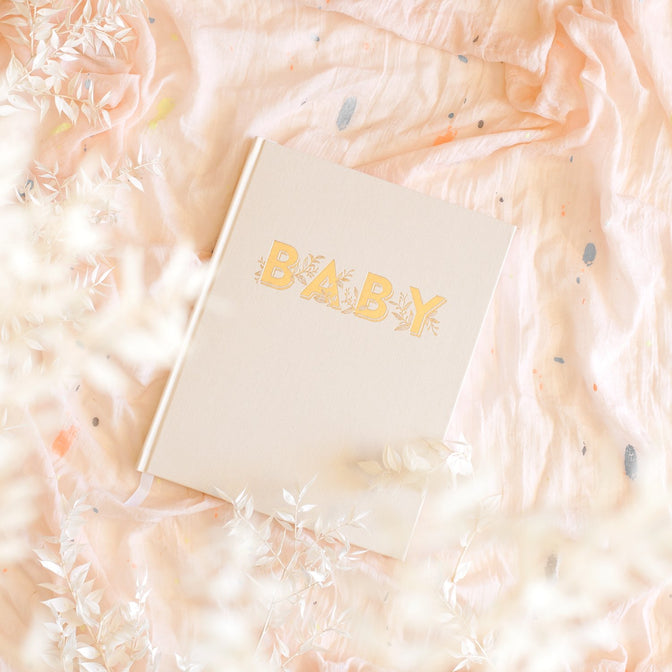 Fox & Fallow | Baby Book Buttermilk-Scandikid